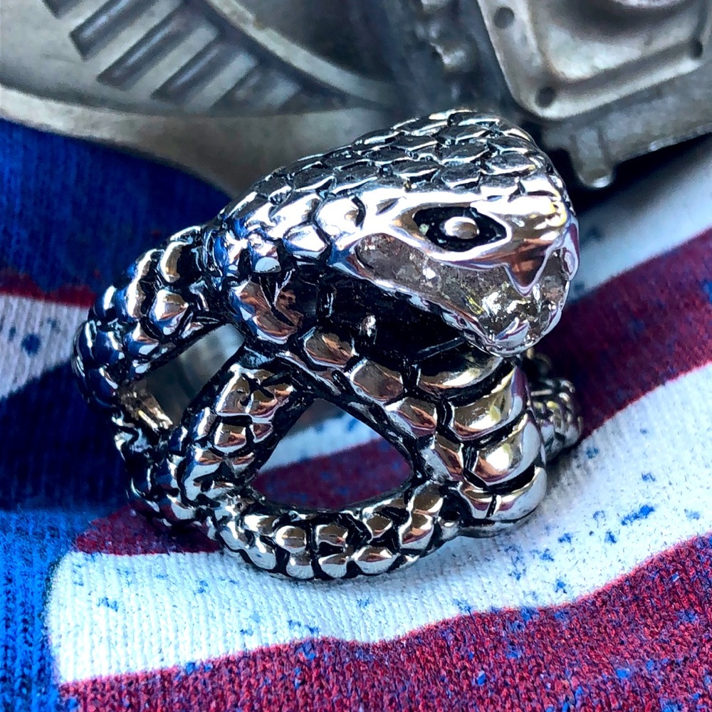 Men’s Stainless Steel COBRA Ring